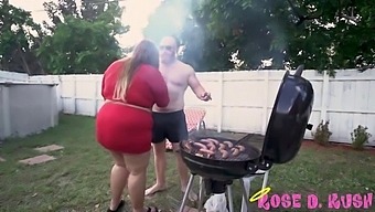 Bbw Rose Kush Shows Off Her Big Natural Tits And Nipples In Public