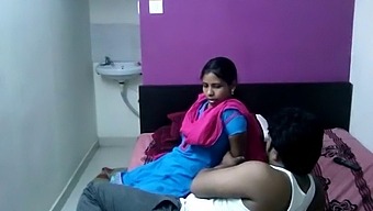 Tamil Desi Babe Maria Gets Naughty On Camera