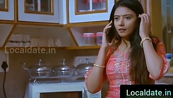 Sasur Ne Bete Ko Bahar Bhaga Kar Bahu Ko Chubby Pussy