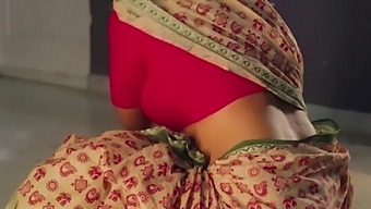 Watch A Hot Naked Bhabhi In Hd Video With Big Cock