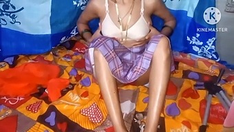 Horny Coed Girls In Indian Dorm Have Hot Sex